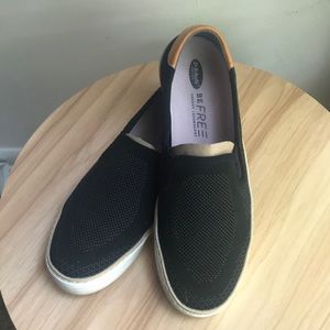 Dr. Scholl’s slip-on knit sneaker
